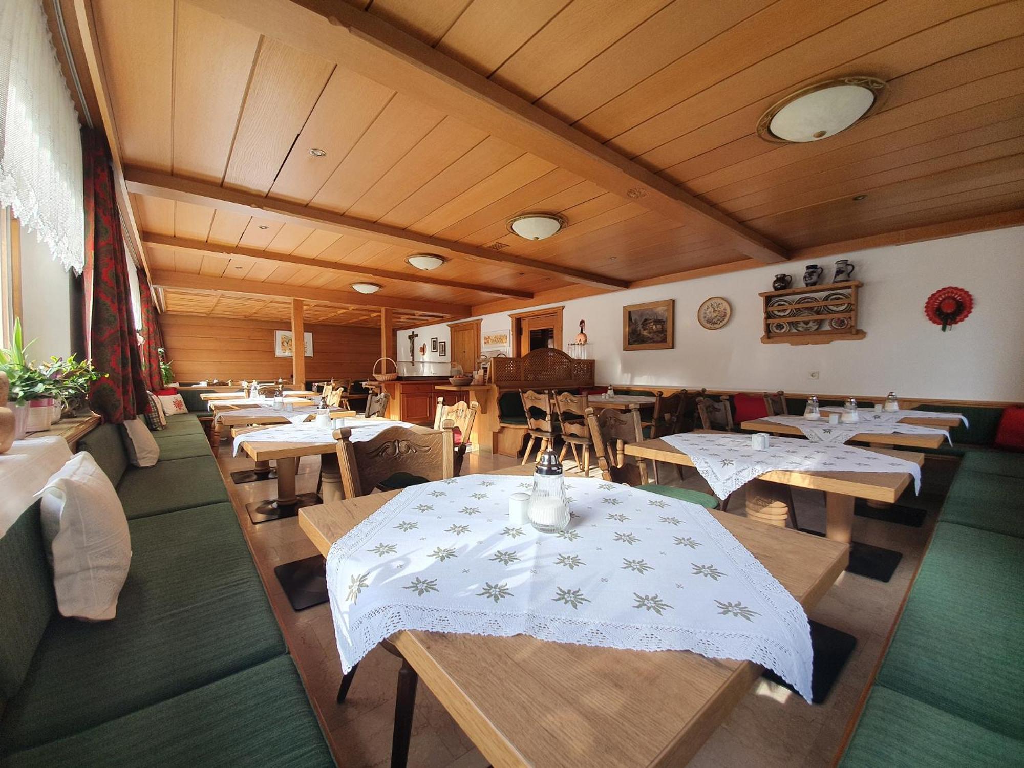 Haus Monika Und Haus Claudia Gasthuis Mayrhofen